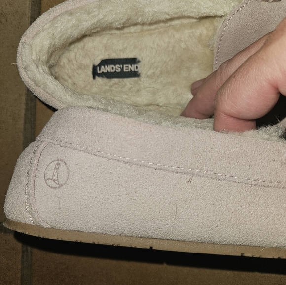 Lands’ End Womans Fuzzy Lined Suede Moccasin Slippers Size 11 - Picture 7 of 7